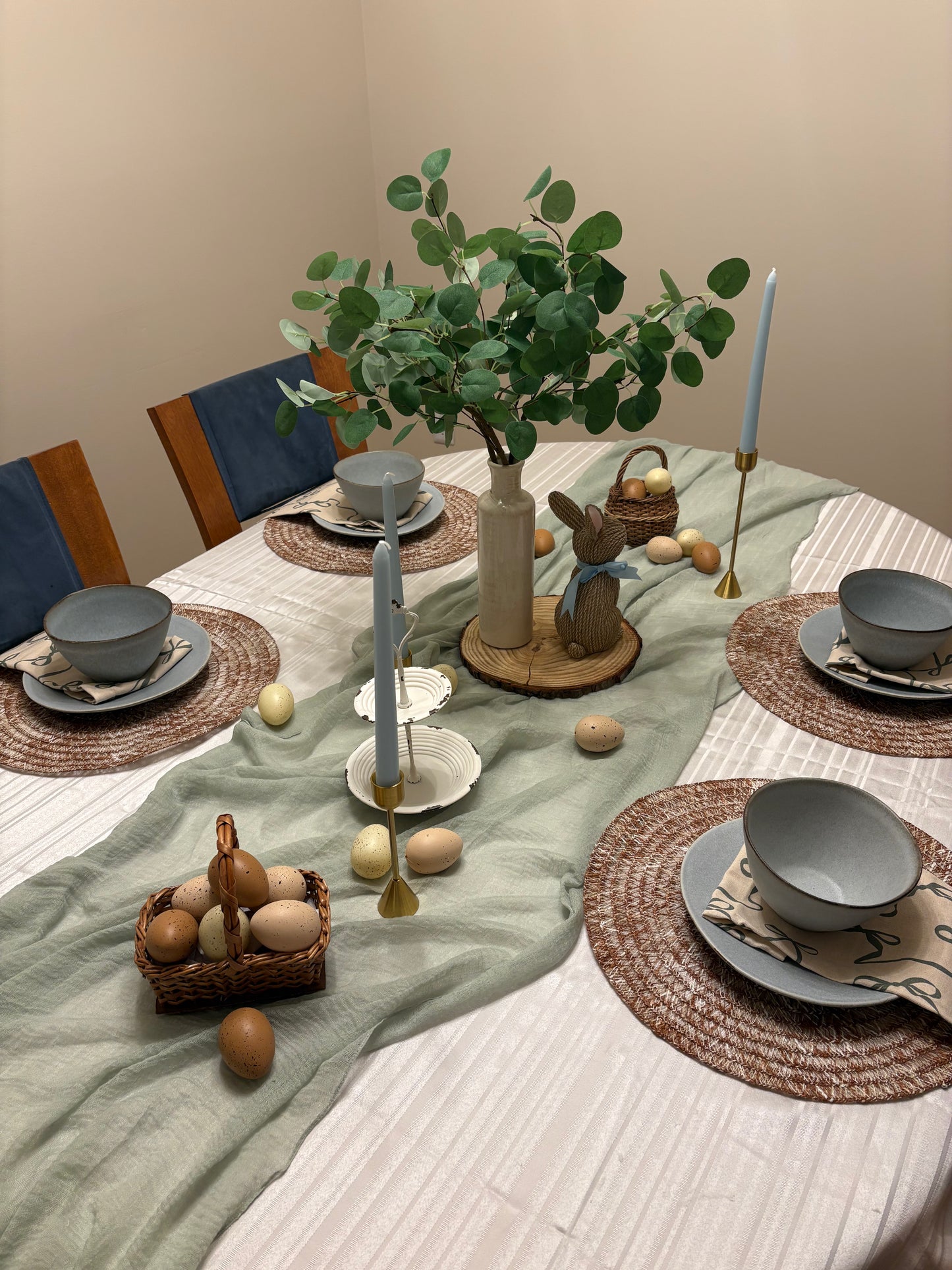 English Cottage Spring - Signature Box